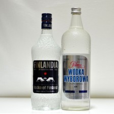 020432 Finlandia 75cl & Polmos Polish Vodka 1 Litre