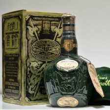 020384 Chivas Royal Salute Emerald Decanter