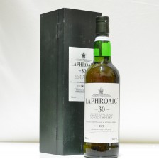 020687 Laphroaig 30 Year Old