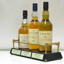 020910 Talisker, Glen Elgin & Caol Ila With Plinth