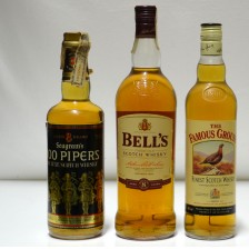 020203 Bell's 8, 100 Pipers & Famous Grouse