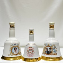 020202 Bell's 3 x Decanters
